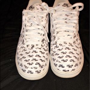 Nike Air Force 07’